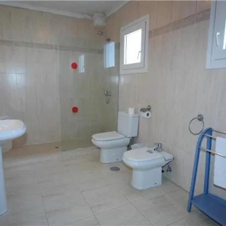 In Puerto Del Carmen Sleeps 6 Includes Swimming Pool Air Con And Wifi ヴィラ プエルト・デル・カルメン